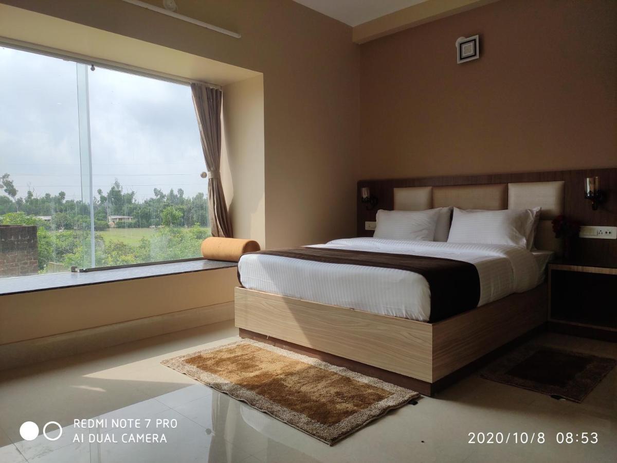 The Pearl Hotel Puri Exterior photo